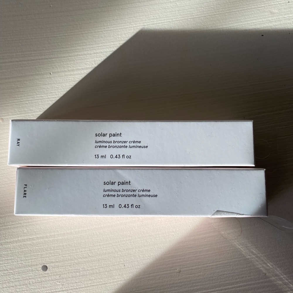 Glossier solar paint